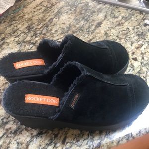 Rocket Dog black suede clogs 8.5 New condition